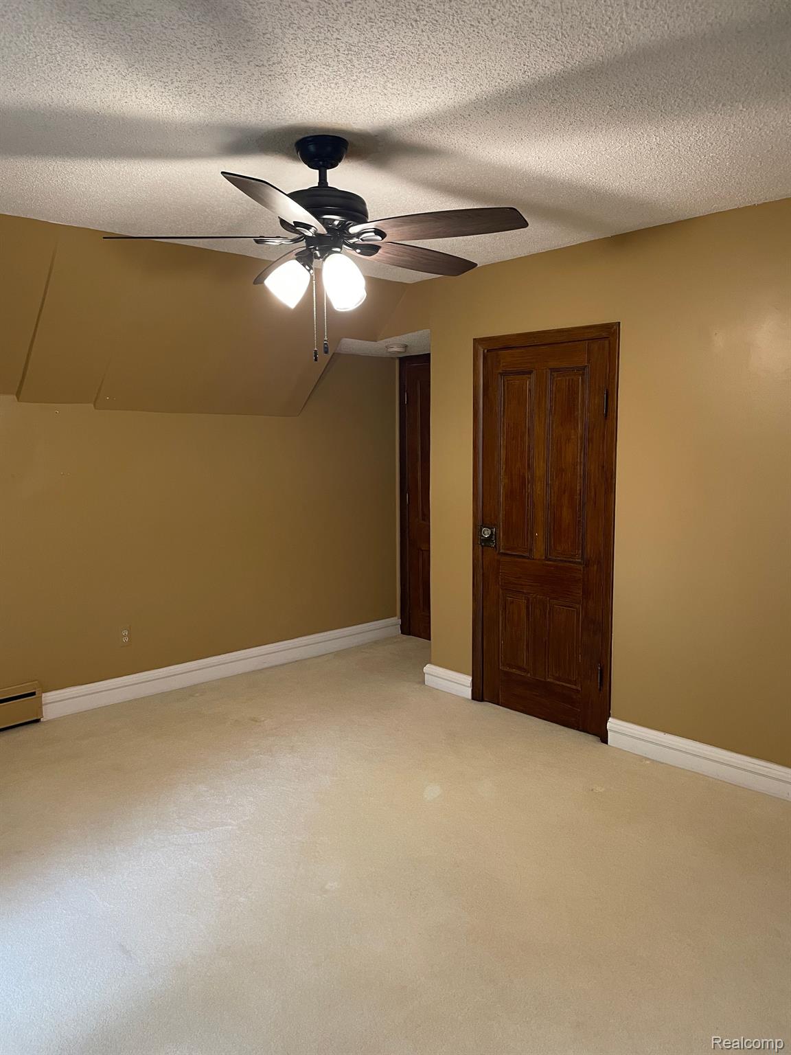 8158 Dryden Road Almont, MI 48003 - Photo 29 of 62 Primary bedroom