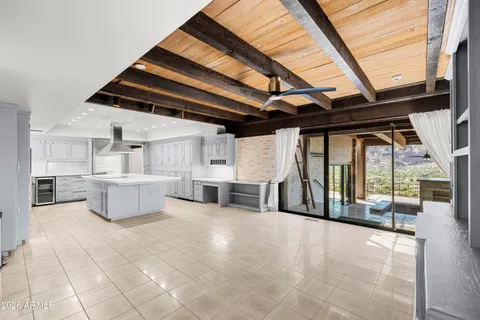 $4,100,000 | 6900 North Highlands Drive, Paradise Valley, AZ 85253
