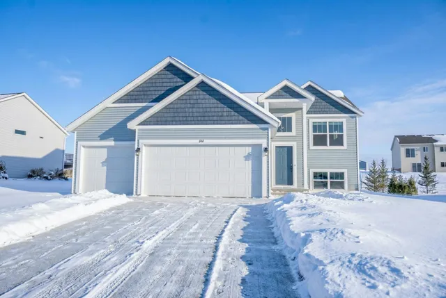 $419,795 | 334 Cypress Street, Somerset, WI 54025