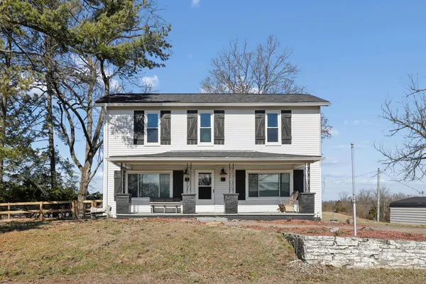 $290,000 | 2295 Eagle Tunnel Road, Glencoe, KY 41046