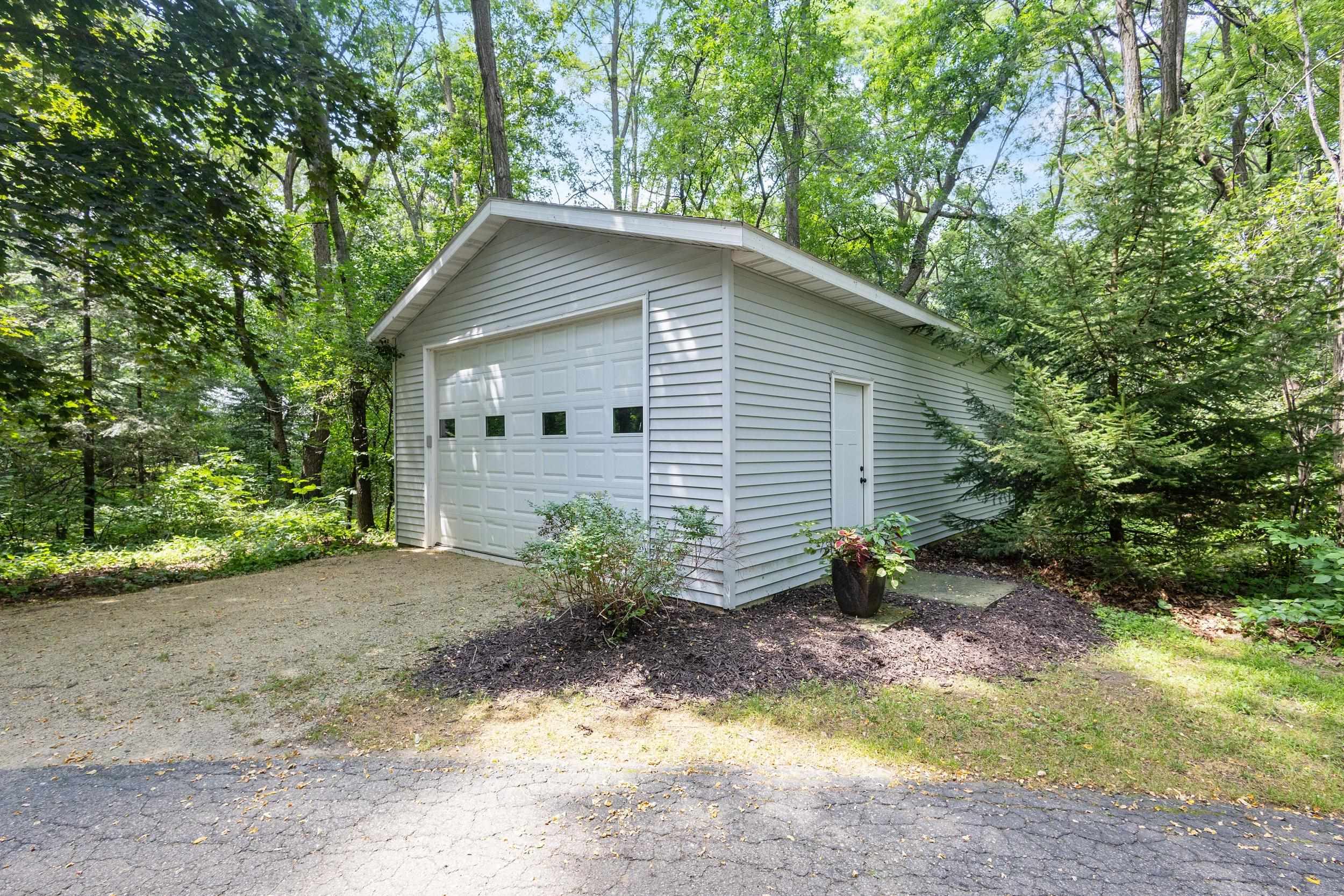W2191 Princeton Road Green Lake, WI 54941 - Photo 10 of 90