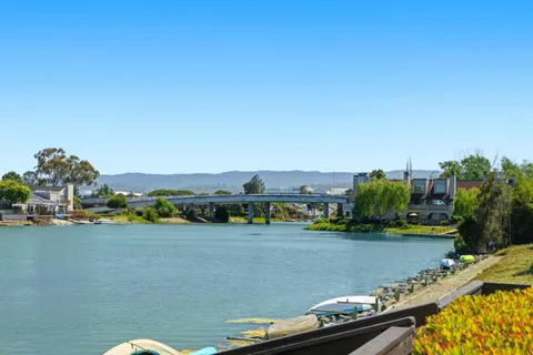 $660,000 | 126 Shorebird Circle, Redwood City, CA 94065
