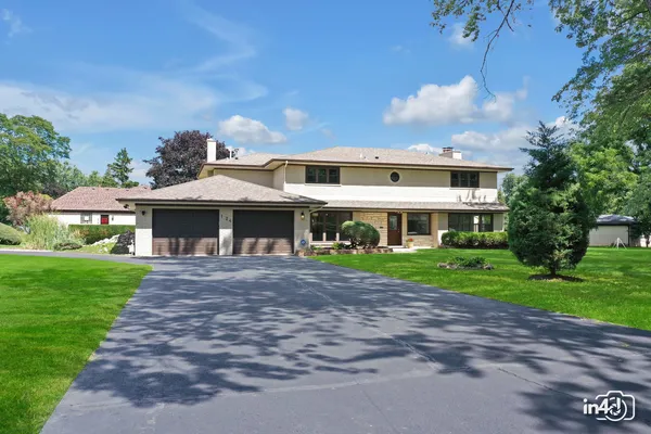 $1,099,000 | 124 East Monterey Avenue, Schaumburg, IL 60193