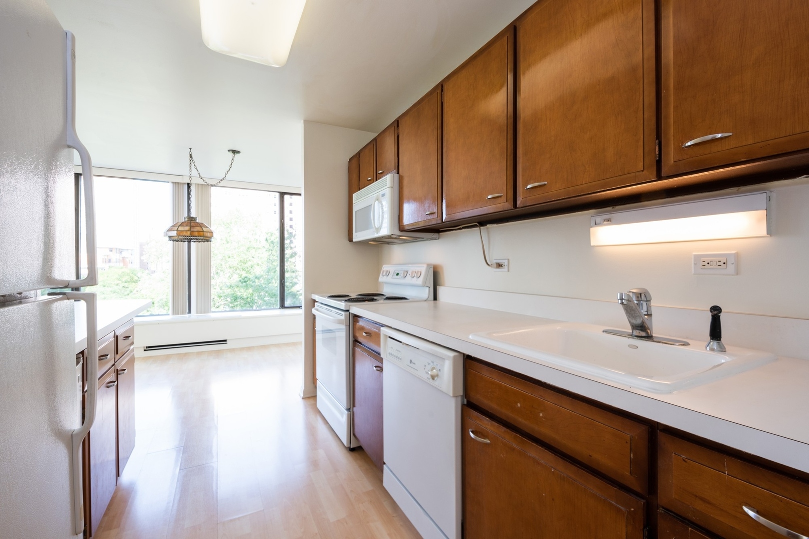 5455 North Sheridan Road, Unit 515 Chicago, IL 60640 - Photo 6 of 17