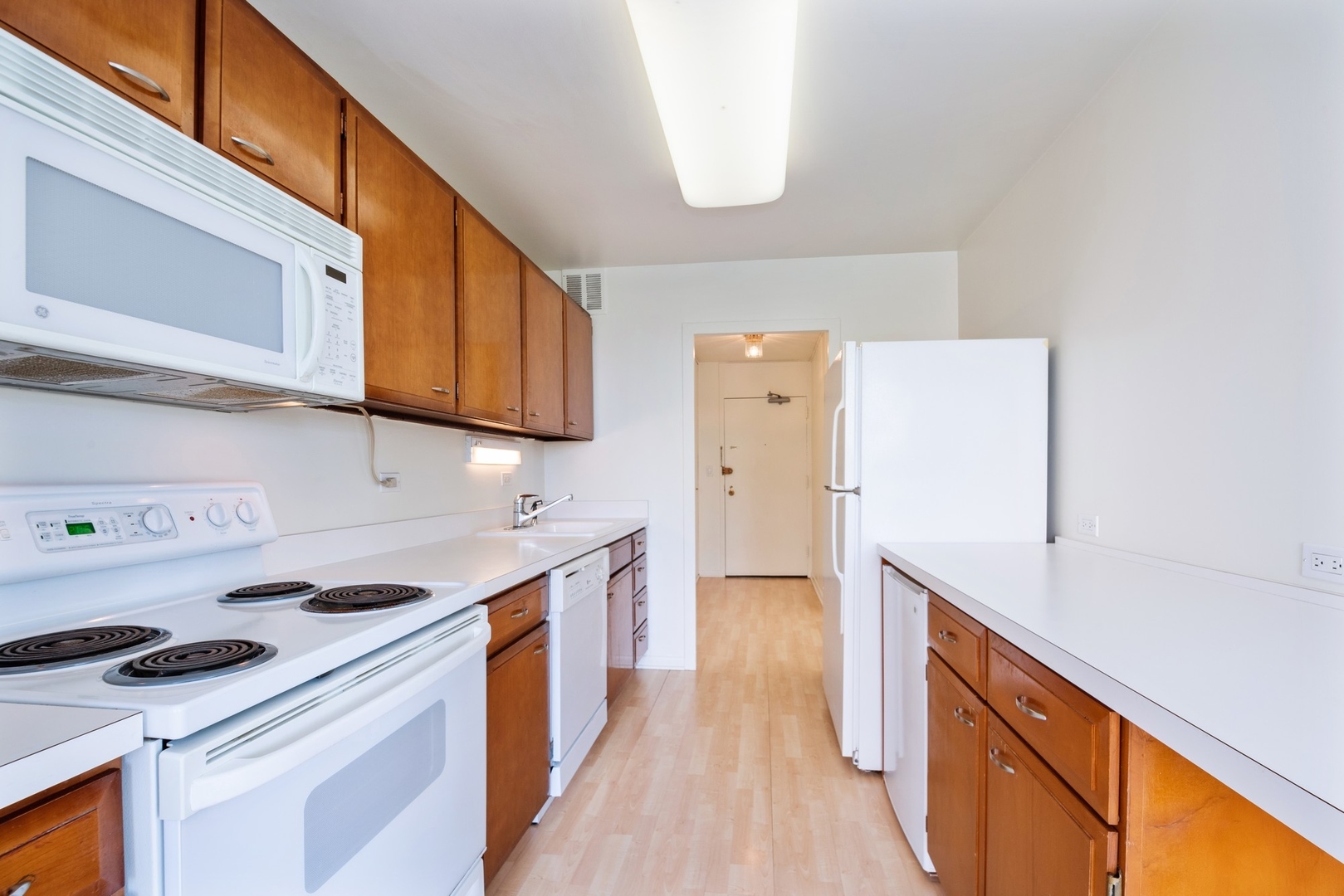 5455 North Sheridan Road, Unit 515 Chicago, IL 60640 - Photo 7 of 17