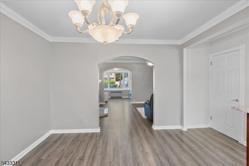 175 Colonial Road West Union, NJ 07083 - Photo 23 of 50