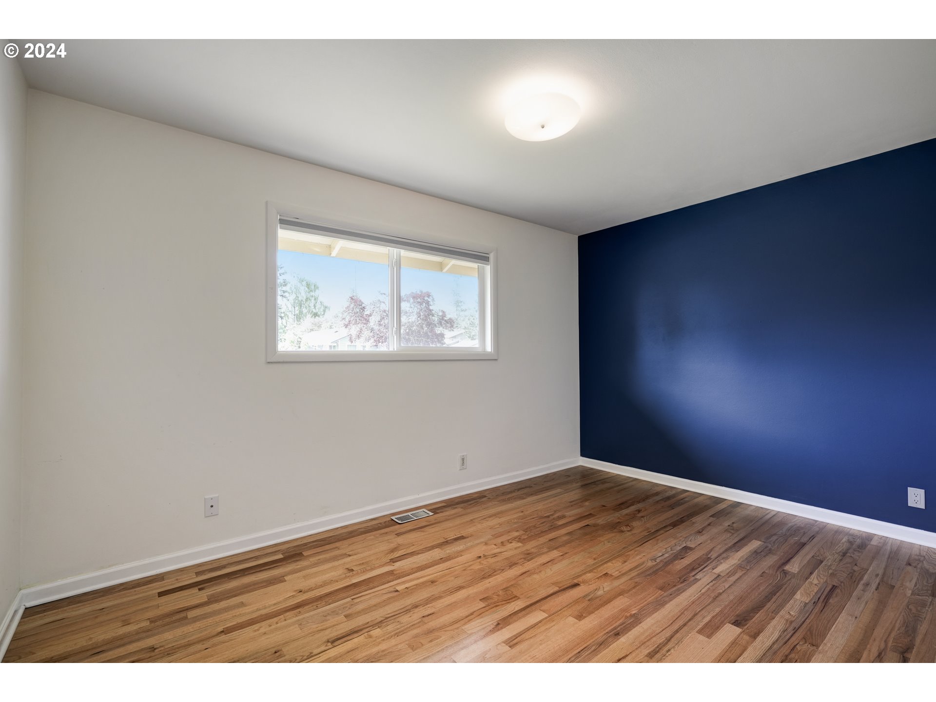 11575 Southwest 13th Street Beaverton, OR 97005 - Photo 26 of 36 Gallery Image 26
