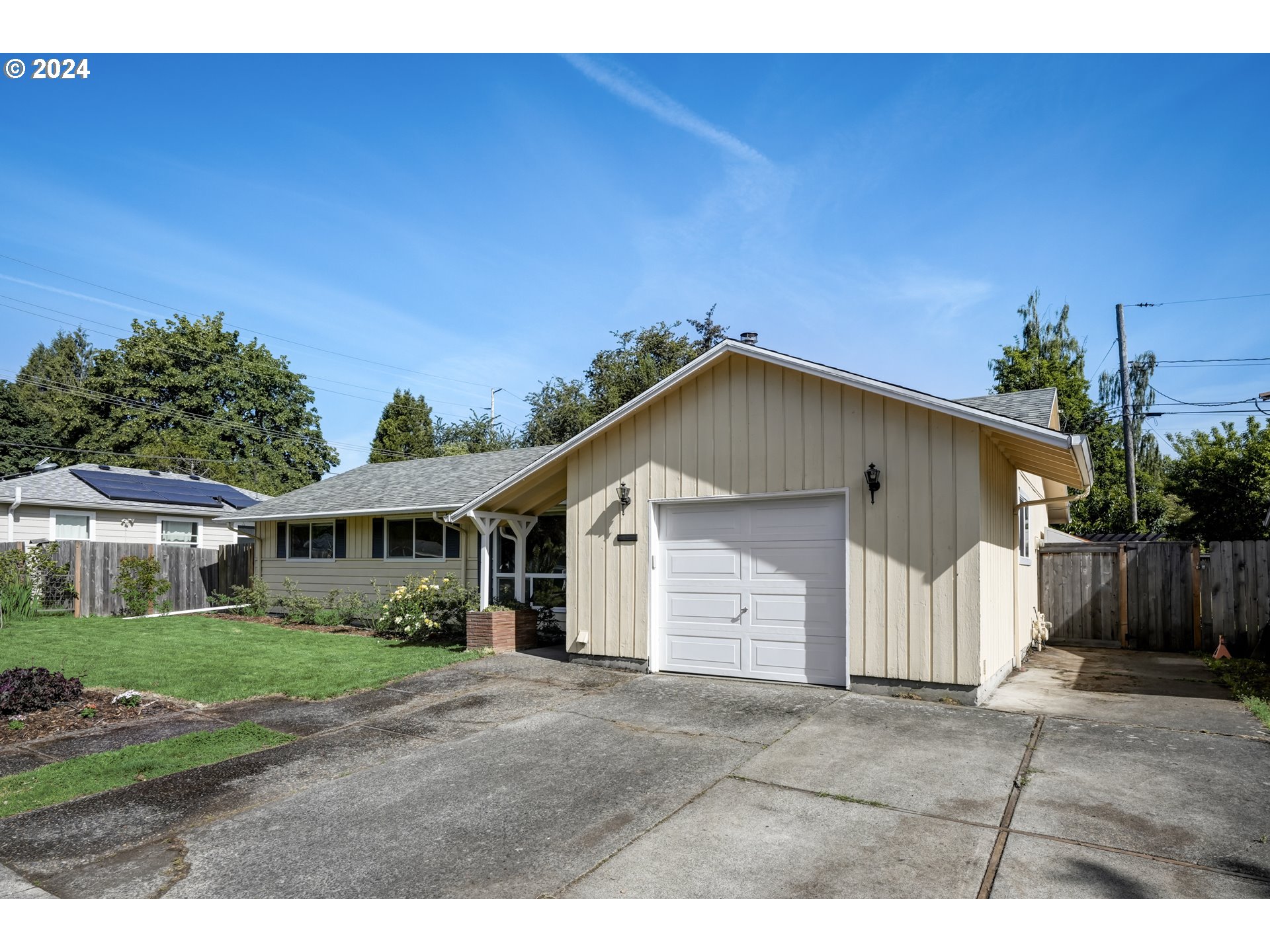 11575 Southwest 13th Street Beaverton, OR 97005 - Photo 3 of 36 Gallery Image 3