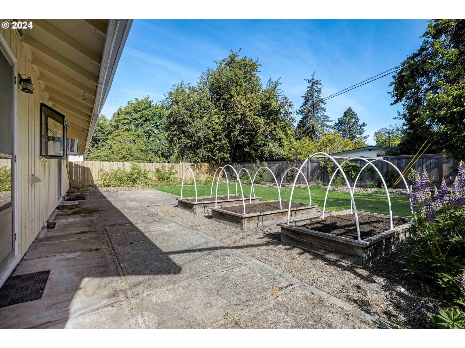 11575 Southwest 13th Street Beaverton, OR 97005 - Photo 33 of 36 Gallery Image 33