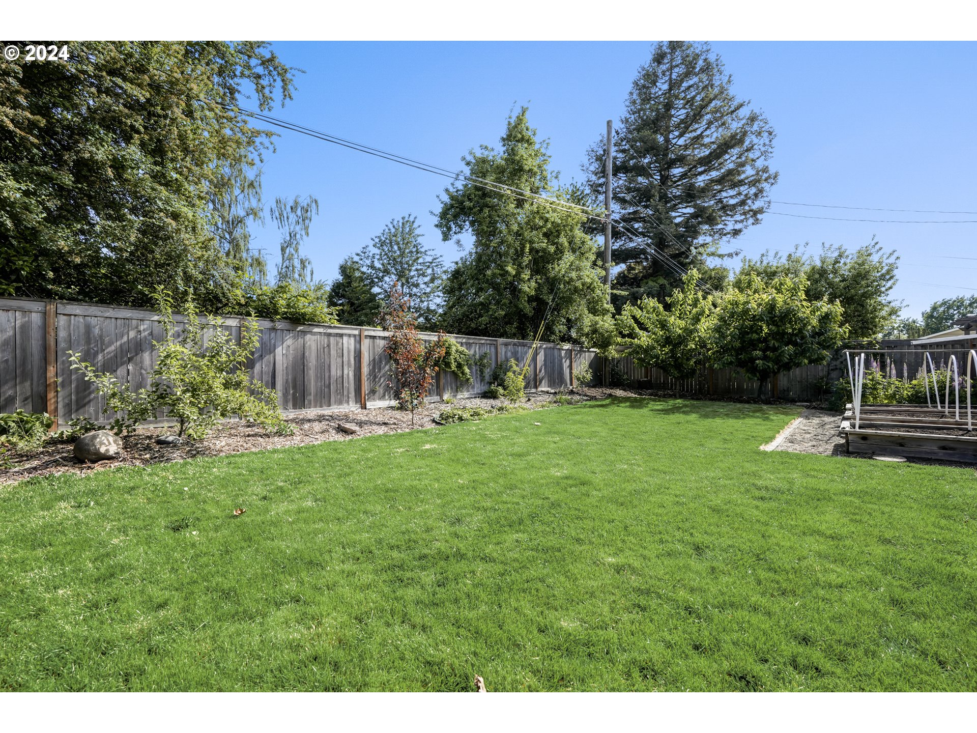 11575 Southwest 13th Street Beaverton, OR 97005 - Photo 35 of 36 Gallery Image 35