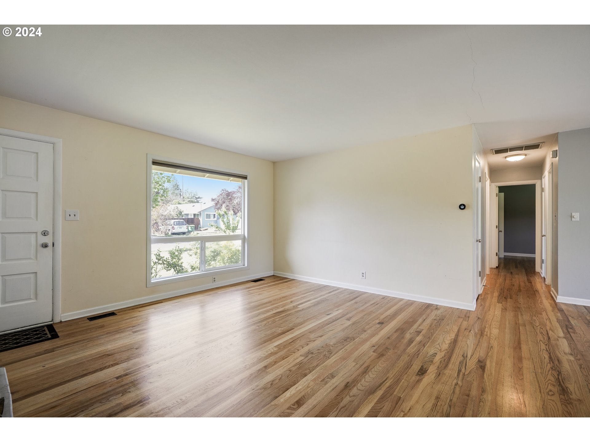 11575 Southwest 13th Street Beaverton, OR 97005 - Photo 9 of 36 Gallery Image 9