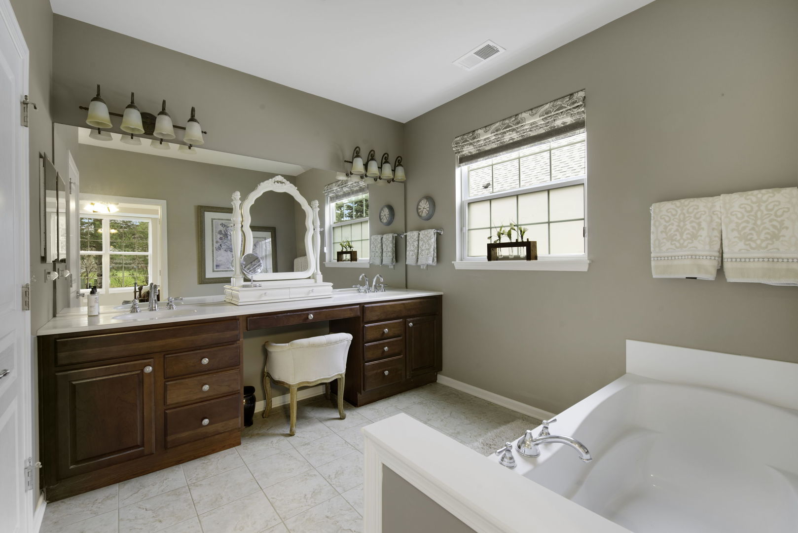 585 Tuscan View Elgin, IL 60124 - Photo 18 of 27