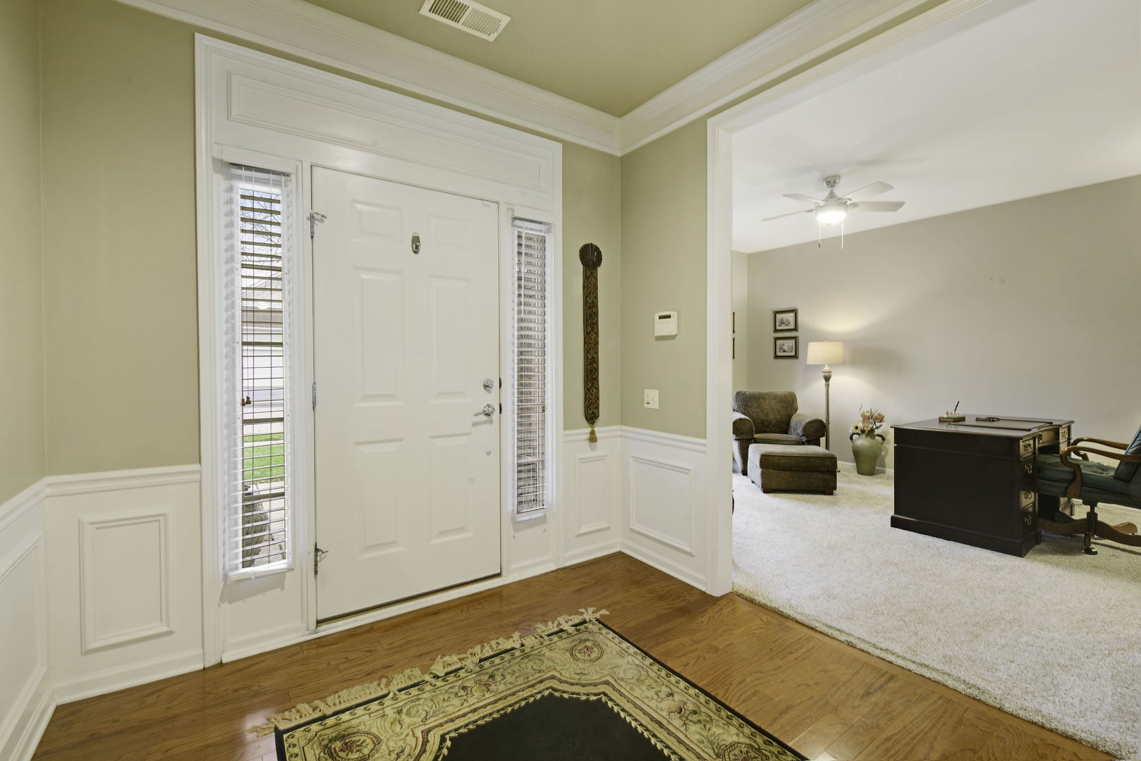 585 Tuscan View Elgin, IL 60124 - Photo 3 of 27