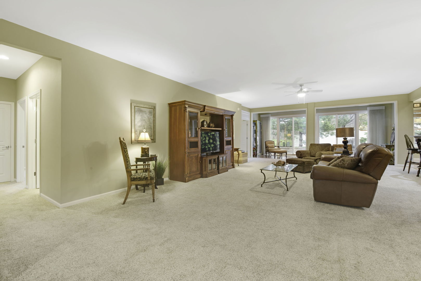 585 Tuscan View Elgin, IL 60124 - Photo 5 of 27