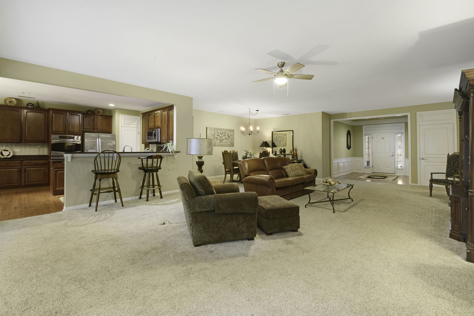 585 Tuscan View Elgin, IL 60124 - Photo 9 of 27