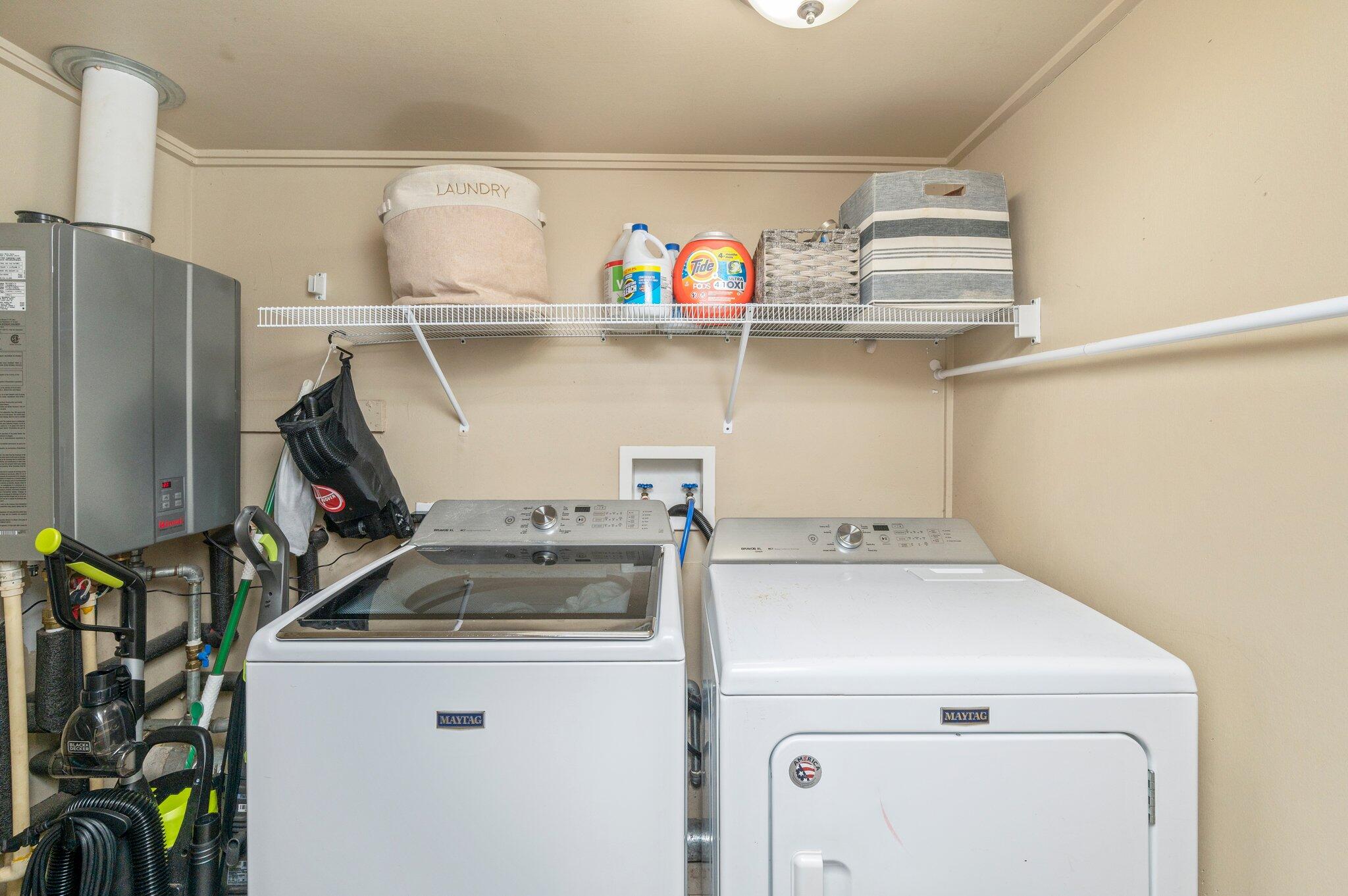 149 Shady Lane Crestview, FL 32536 - Photo 21 of 50 a utility room with dryer and washer
