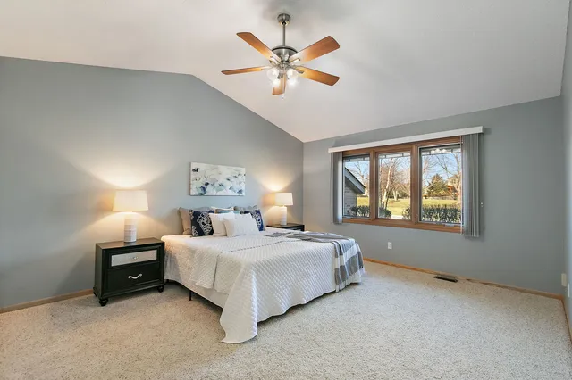 $349,900 | 543 Brant Circle, DeKalb, IL 60115