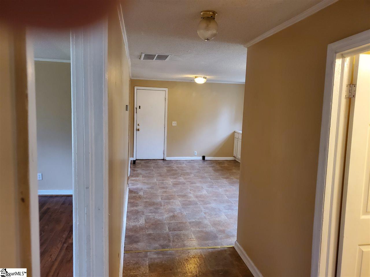 435 South Fairfield Road Greenville, SC 29605 - Photo 11 of 18 Gallery Image 11