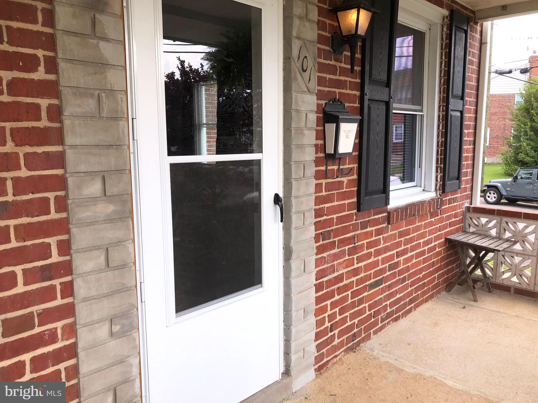 101 Hampshire Road Baltimore, MD 21221 - Photo 3 of 24