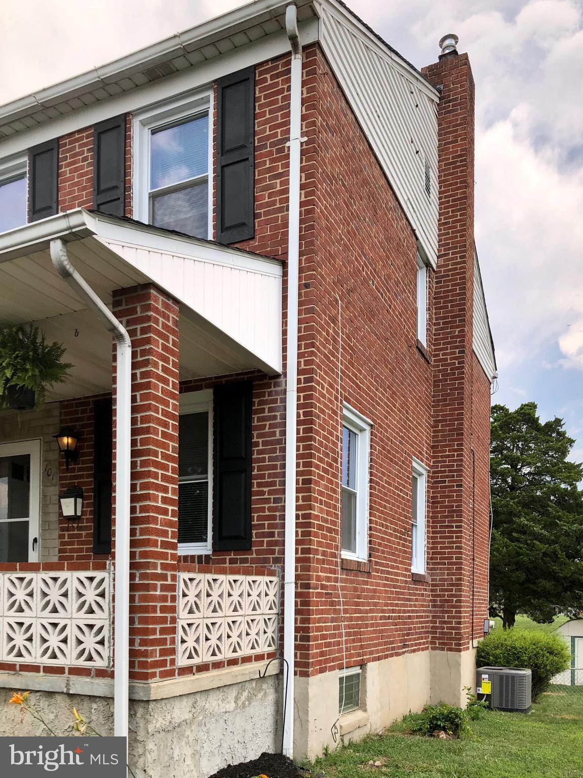 101 Hampshire Road Baltimore, MD 21221 - Photo 4 of 24