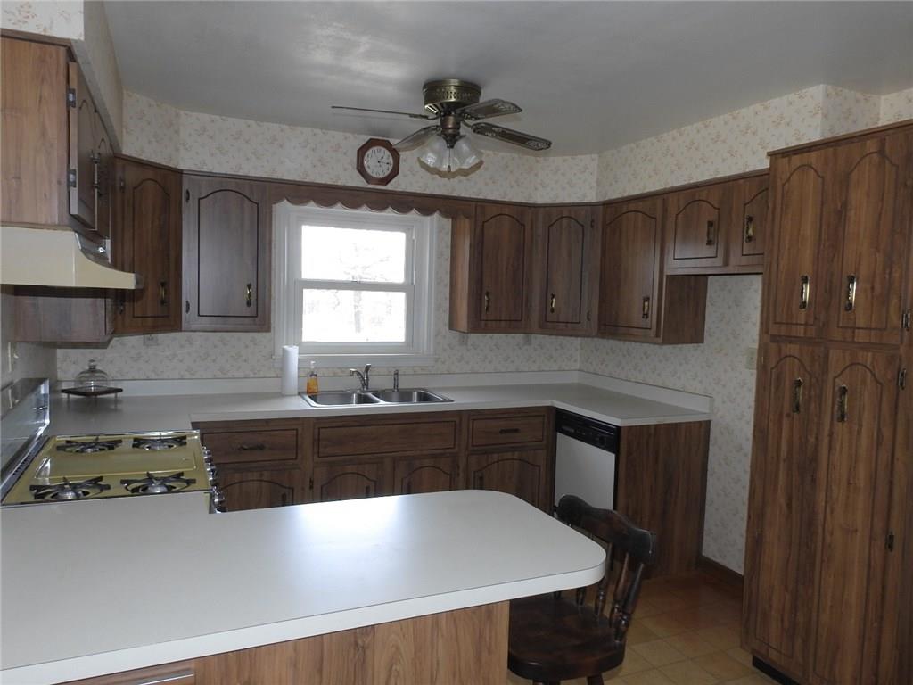 37 Elich Road Burgettstown, PA 15021 - Photo 4 of 23