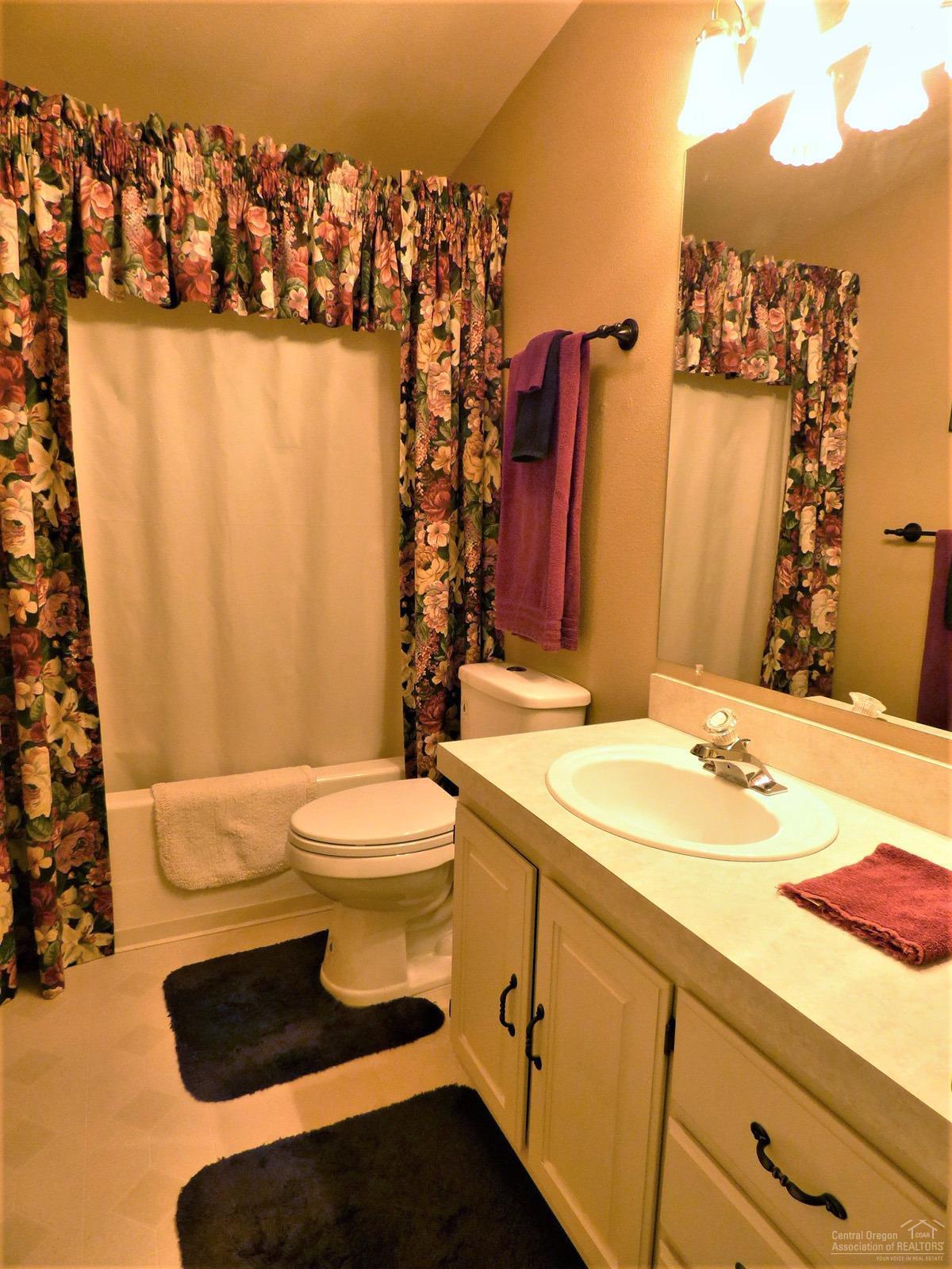 19176 Baker Road Bend, OR 97702 - Photo 12 of 25 Gallery Image 12