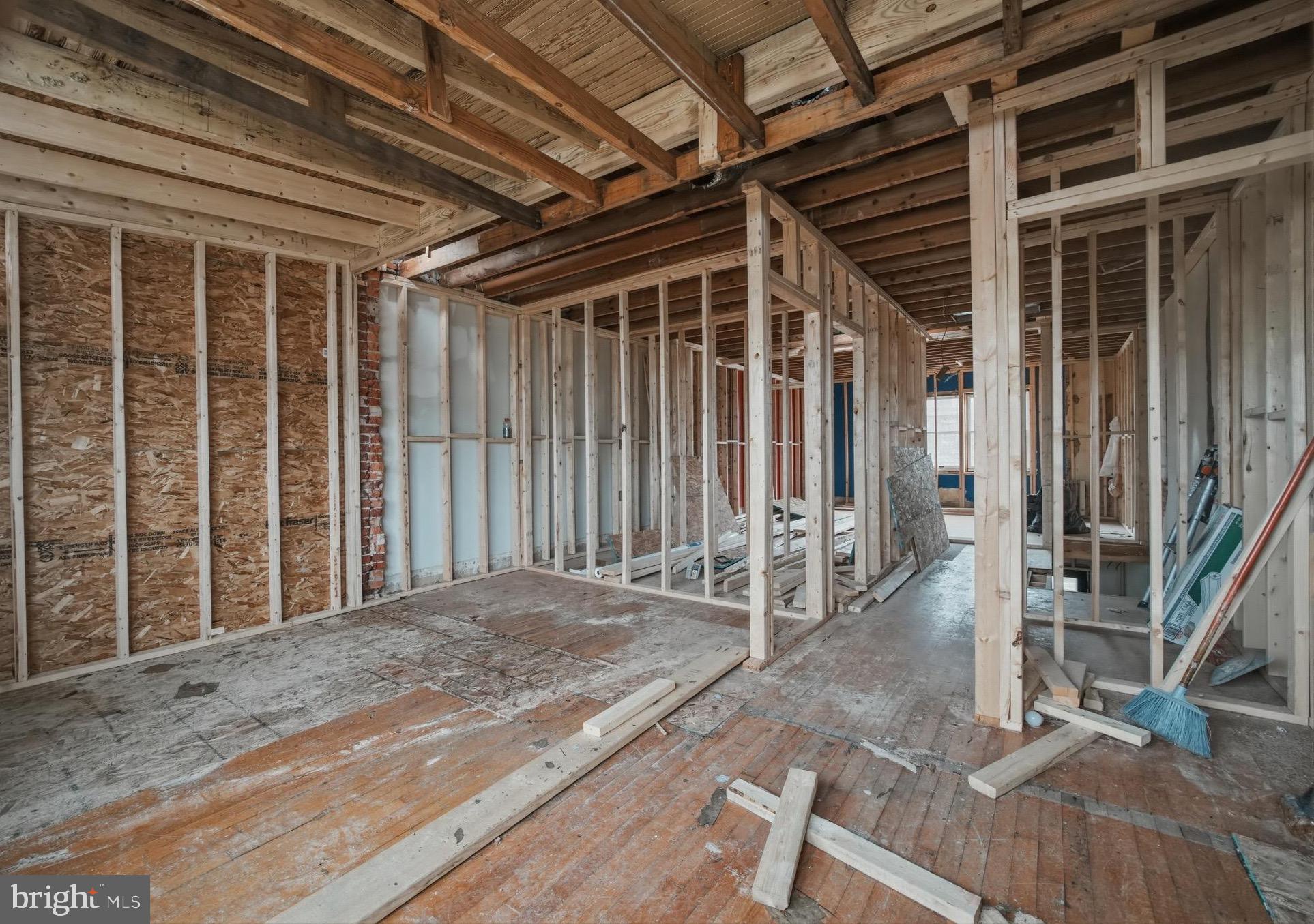 2413 39th Street Northwest Washington, DC 20007 - Photo 4 of 11