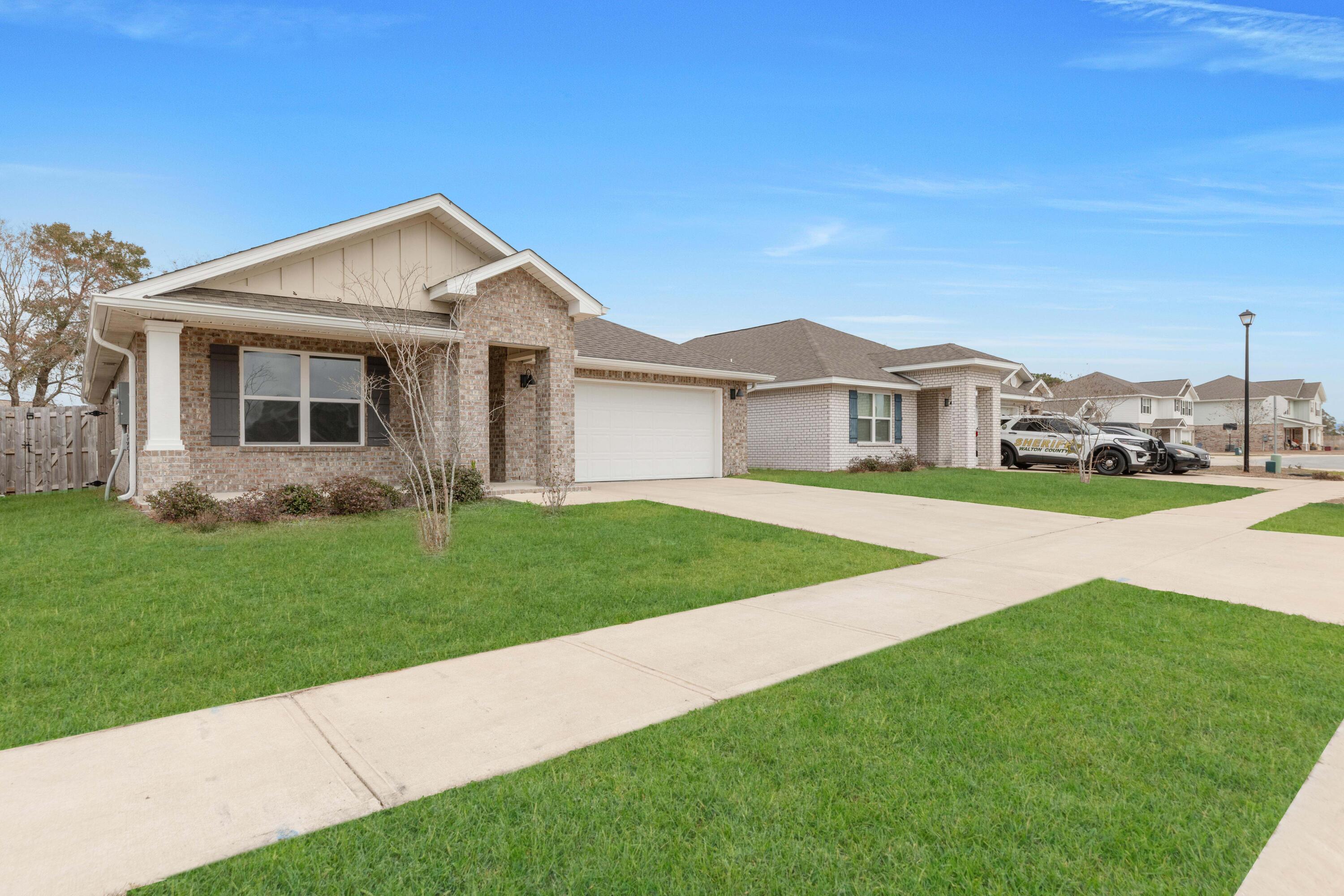 4628 Honor Guard Way Crestview, FL 32539 - Photo 3 of 45 147A3028