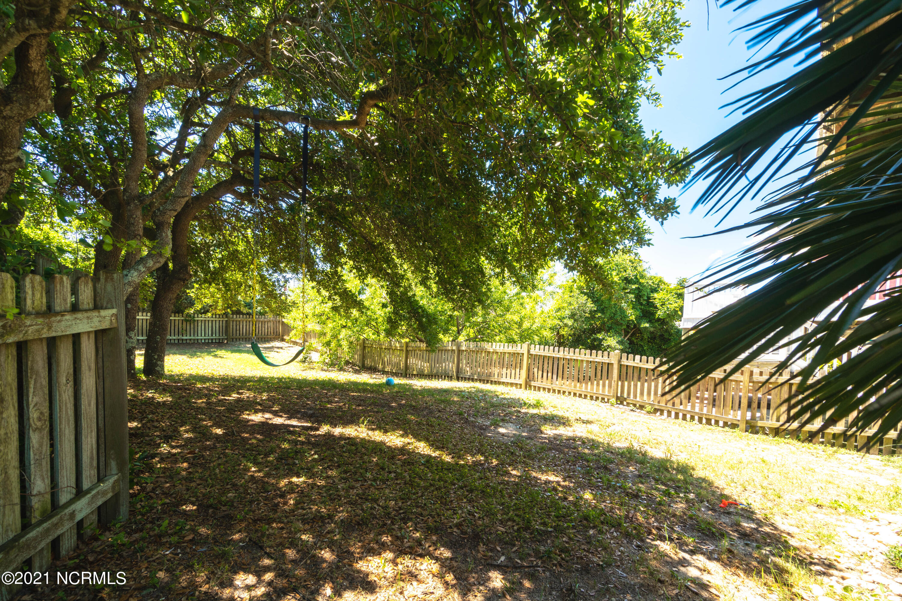 1112 East Fort Macon Road, Unit A Atlantic Beach, NC 28512 - Photo 35 of 39 1112-e-forttmacon-web-3889