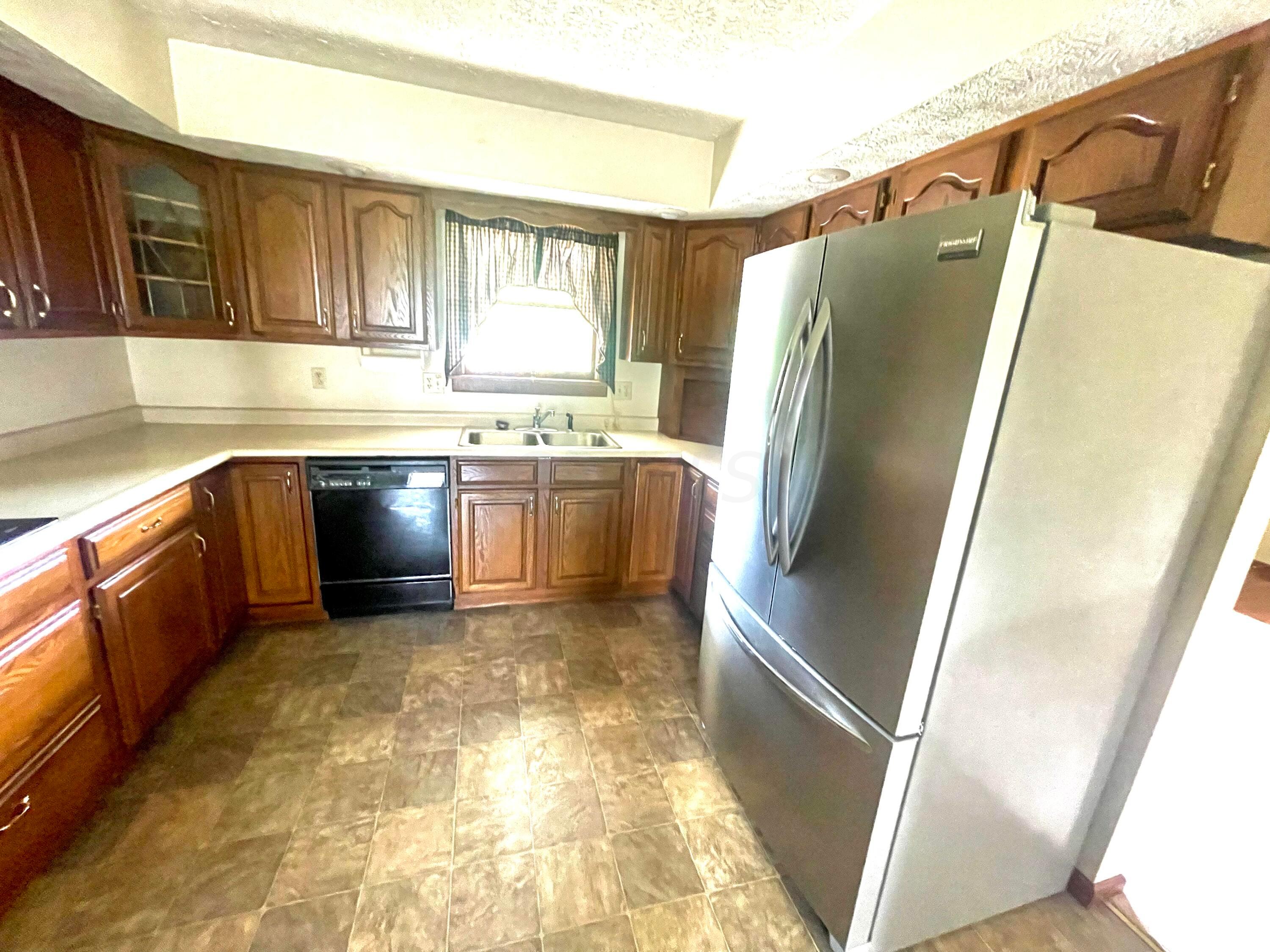 404 Ridgedale Drive Circleville, OH 43113 - Photo 20 of 42 2B8550B2-144A-4634-9F1A-C822F07D2CF4