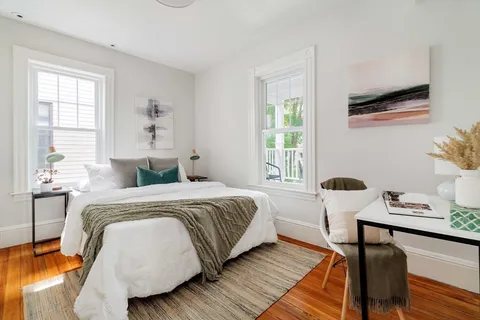 $965,000 | 89 Kinnaird Street, Unit 2, Cambridge, MA 02139