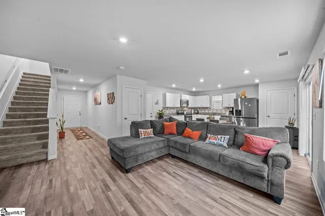 $260,000 | 735 Wayfinder Run, Inman, SC 29349