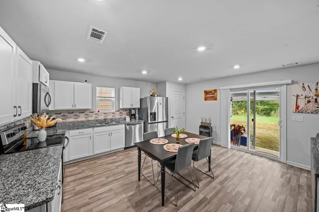 $260,000 | 735 Wayfinder Run, Inman, SC 29349