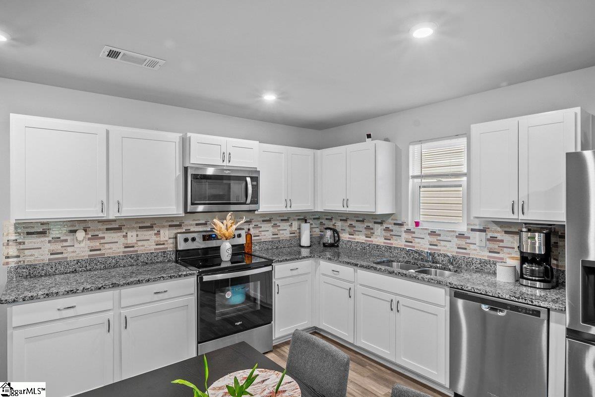 735 Wayfinder Run Inman, SC 29349 - Photo 9 of 24