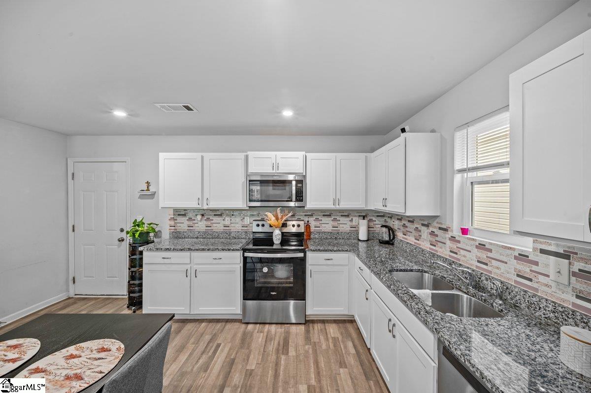 735 Wayfinder Run Inman, SC 29349 - Photo 10 of 24