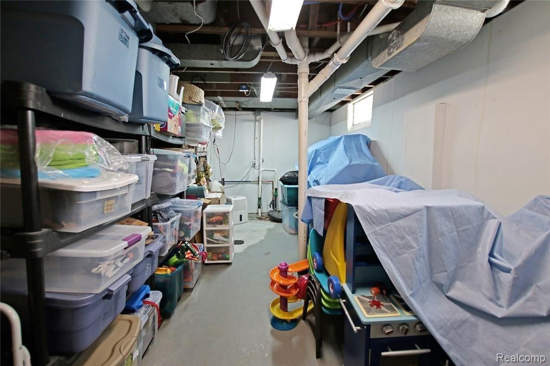 2702 Columbia Road Berkley, MI 48072 - Photo 41 of 50 41) Lower Level Utility Room.jpg