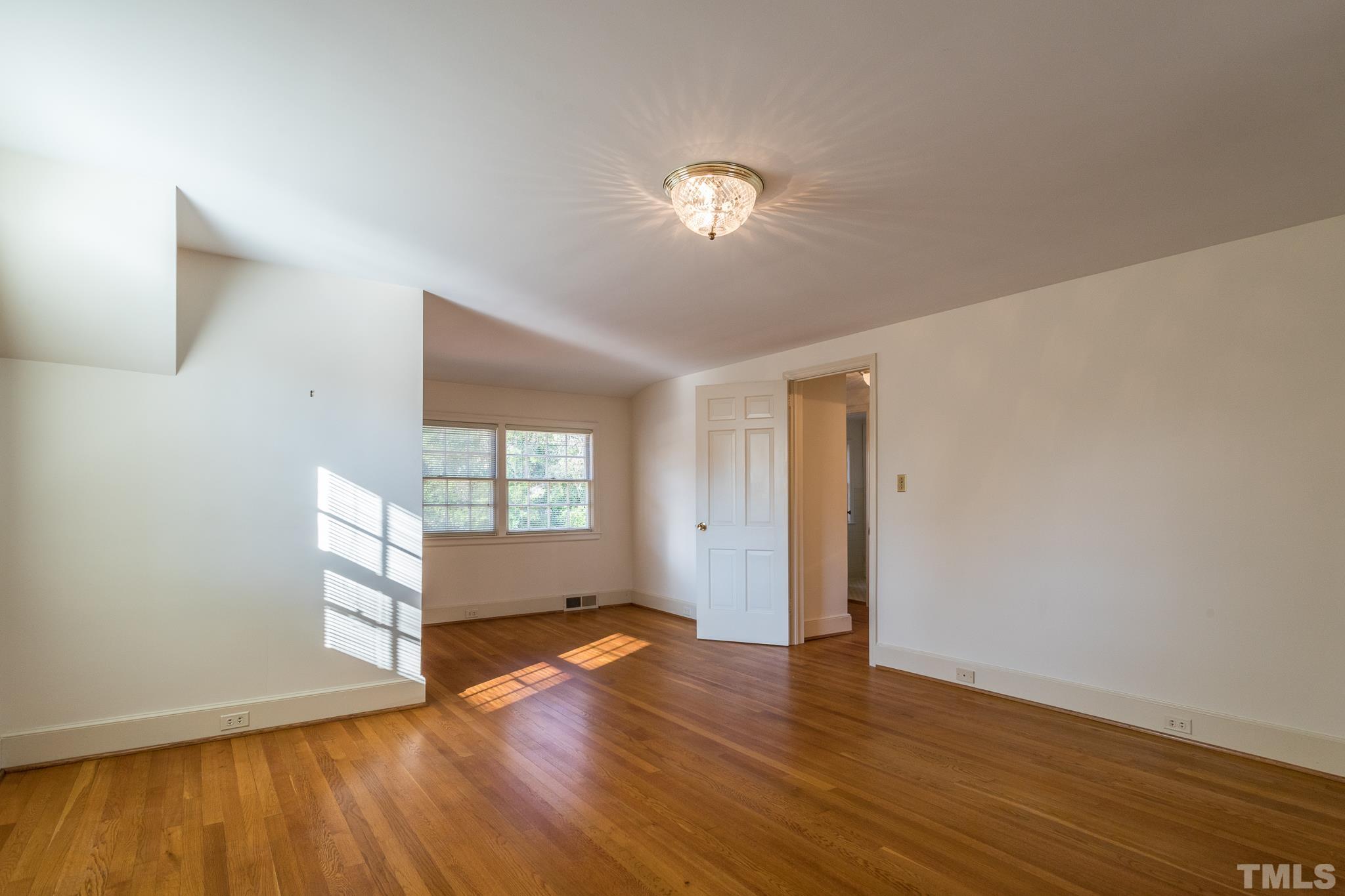 3018 Hope Valley Road Durham, NC 27707 - Photo 12 of 21 Gallery Image 12