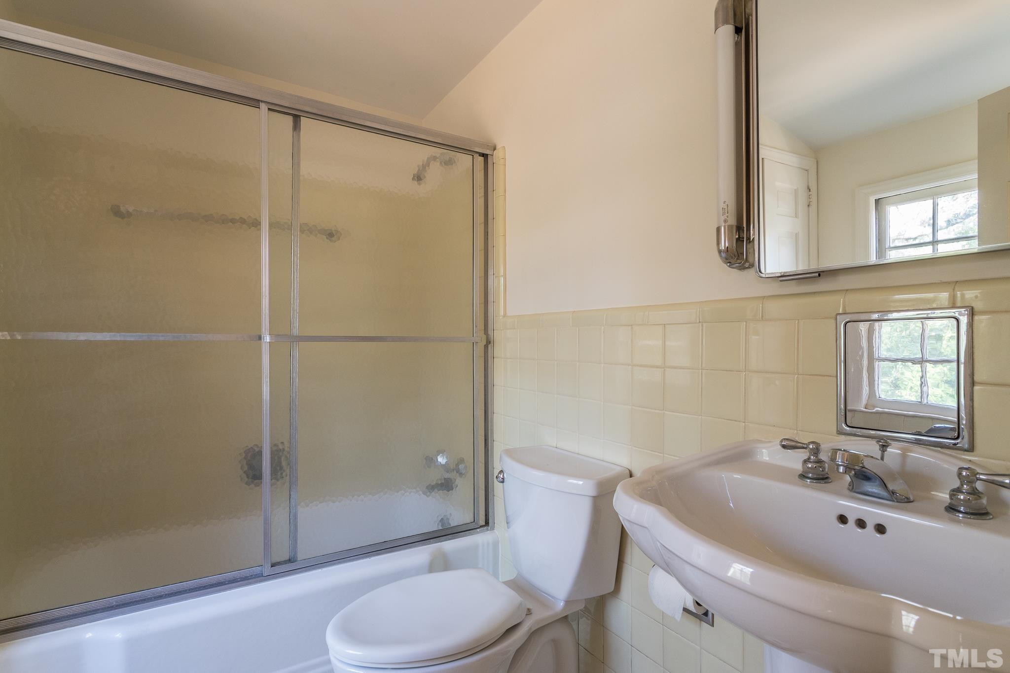 3018 Hope Valley Road Durham, NC 27707 - Photo 17 of 21 Gallery Image 17