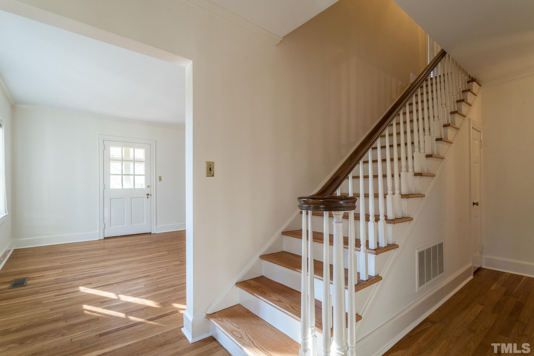 3018 Hope Valley Road Durham, NC 27707 - Photo 4 of 21 Gallery Image 4