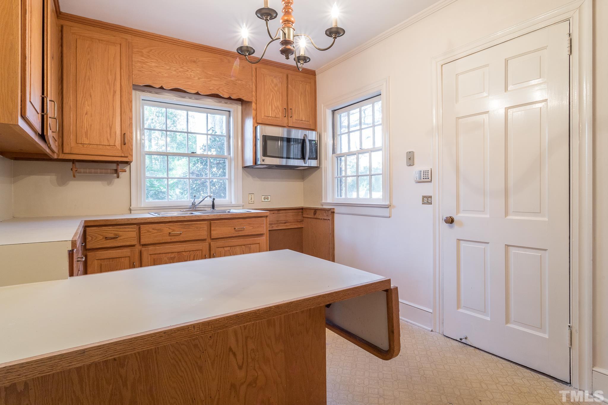 3018 Hope Valley Road Durham, NC 27707 - Photo 9 of 21 Gallery Image 9