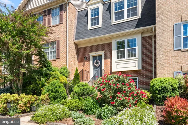 $649,000 | 7027 Solomon Seal Court, Springfield, VA 22152