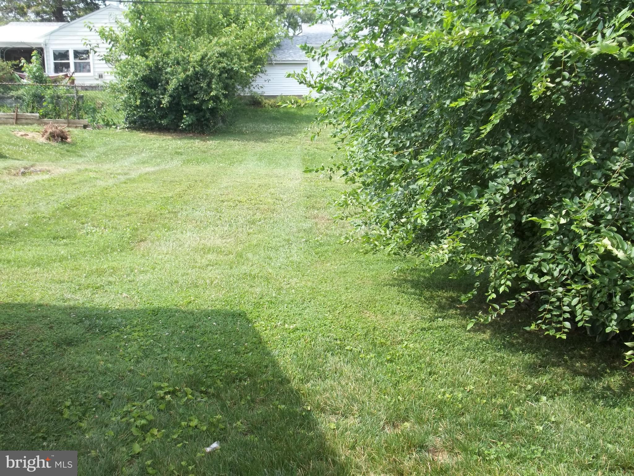 309 Chelsea Road Fairless Hills, PA 19030 - Photo 8 of 16 Gallery Image 8