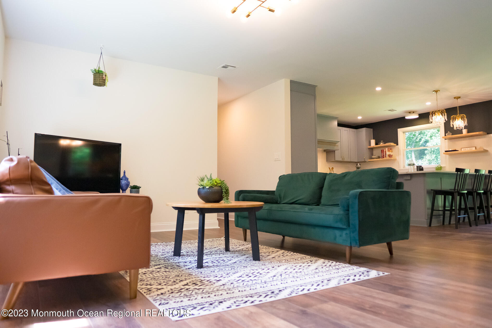 563 Eltone Road Jackson, NJ 08527 - Photo 15 of 27 LIVING ROOM