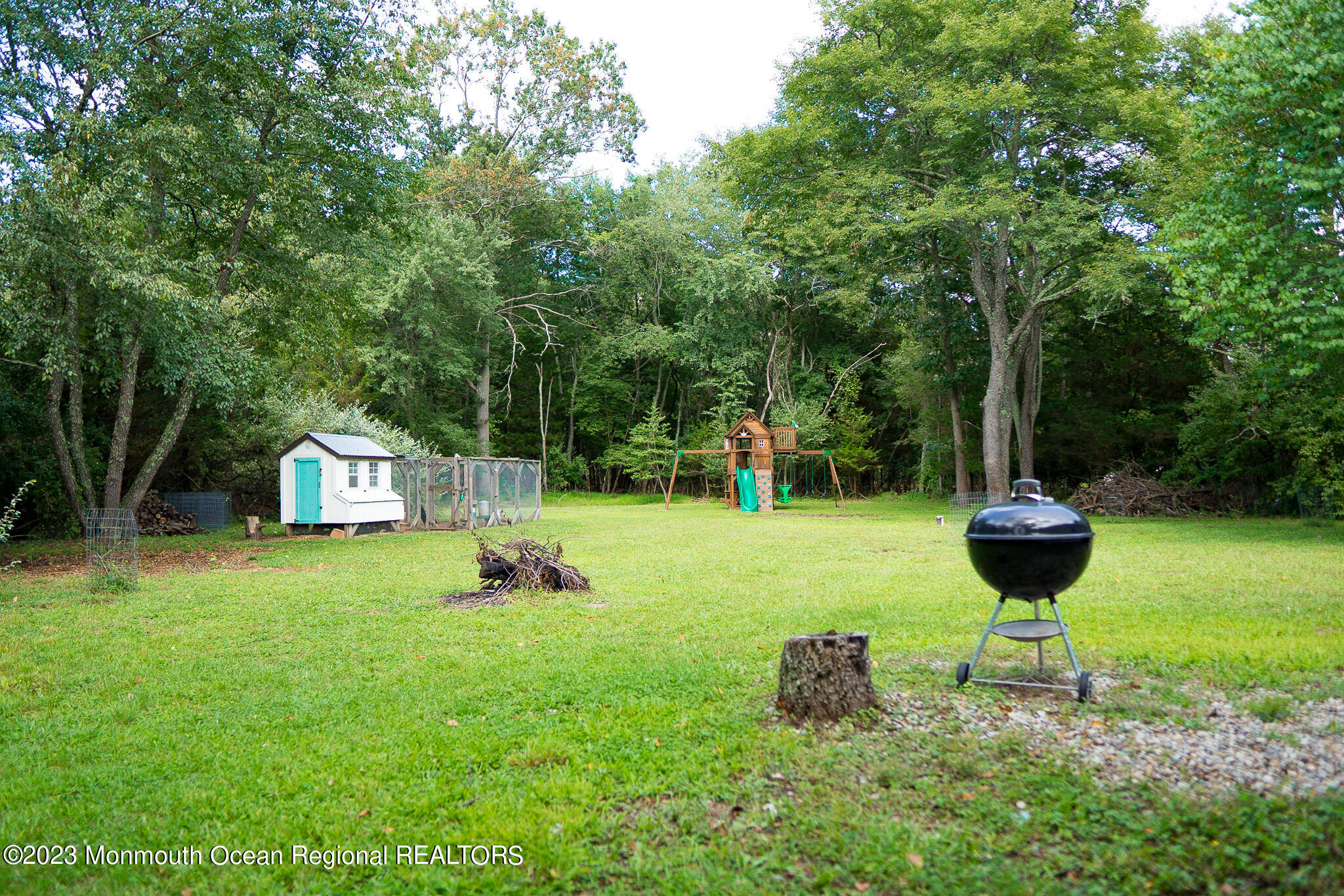 563 Eltone Road Jackson, NJ 08527 - Photo 26 of 27 BACKYARD