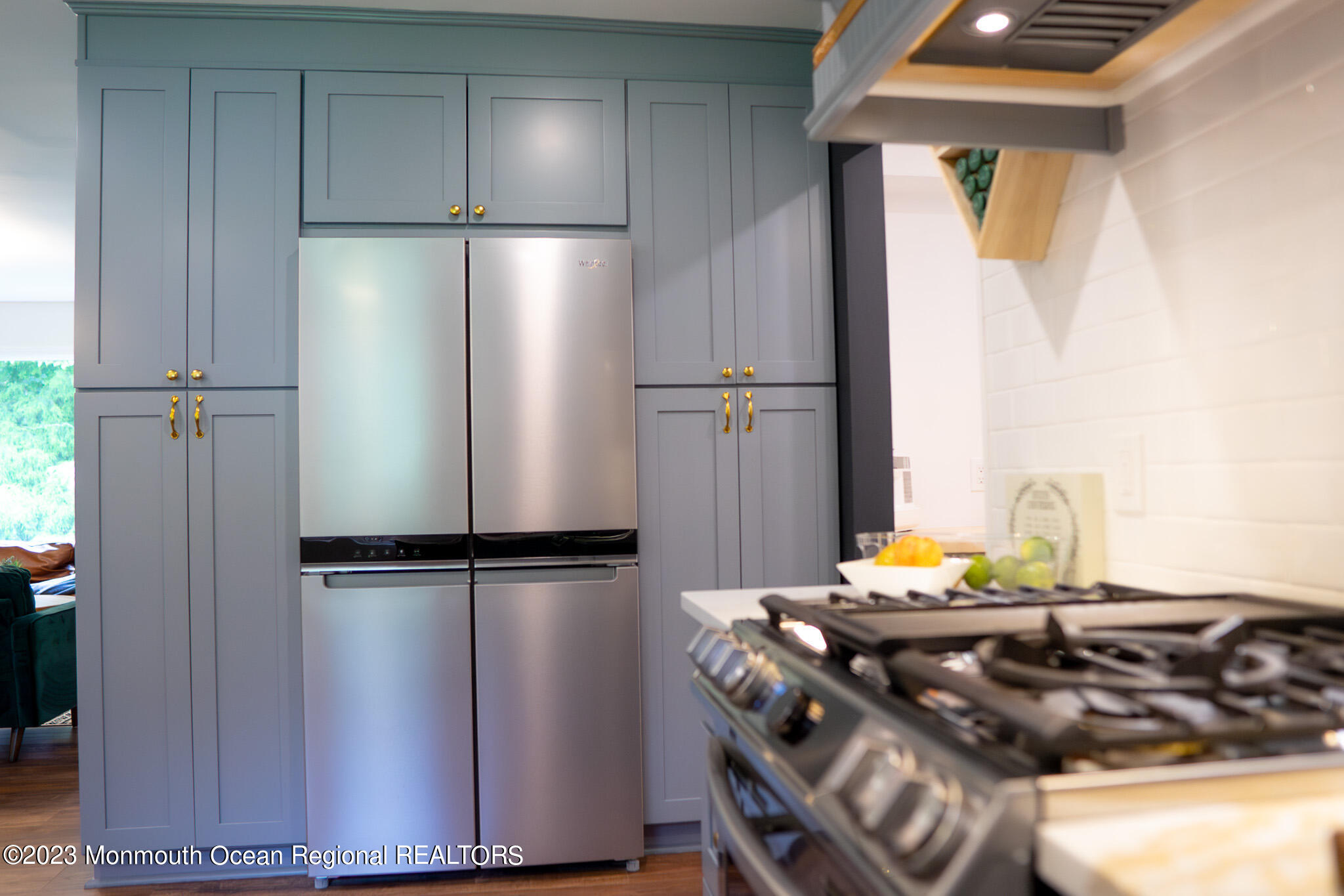 COUNTERDEPTH FRIDGE