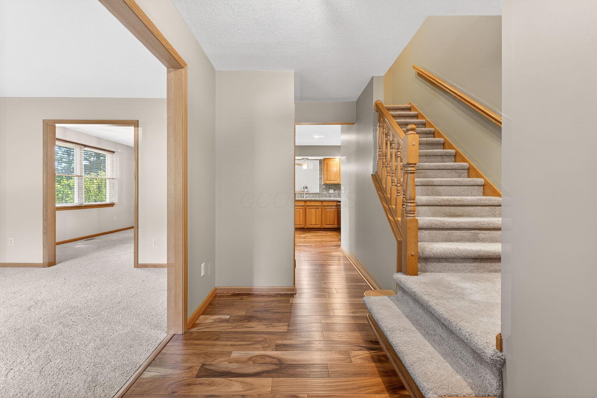 726 Alpine Circle Heath, OH 43056 - Photo 8 of 107