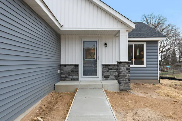 $469,920 | 13 Kodiak Court, North Mankato, MN 56003