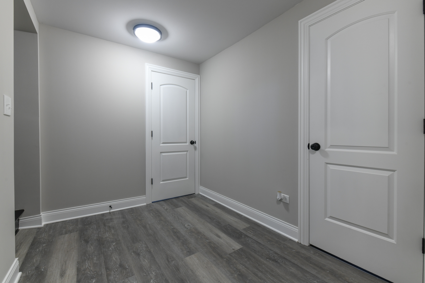 3402 Roesner Drive Markham, IL 60428 - Photo 17 of 23 wooden floor in an empty room