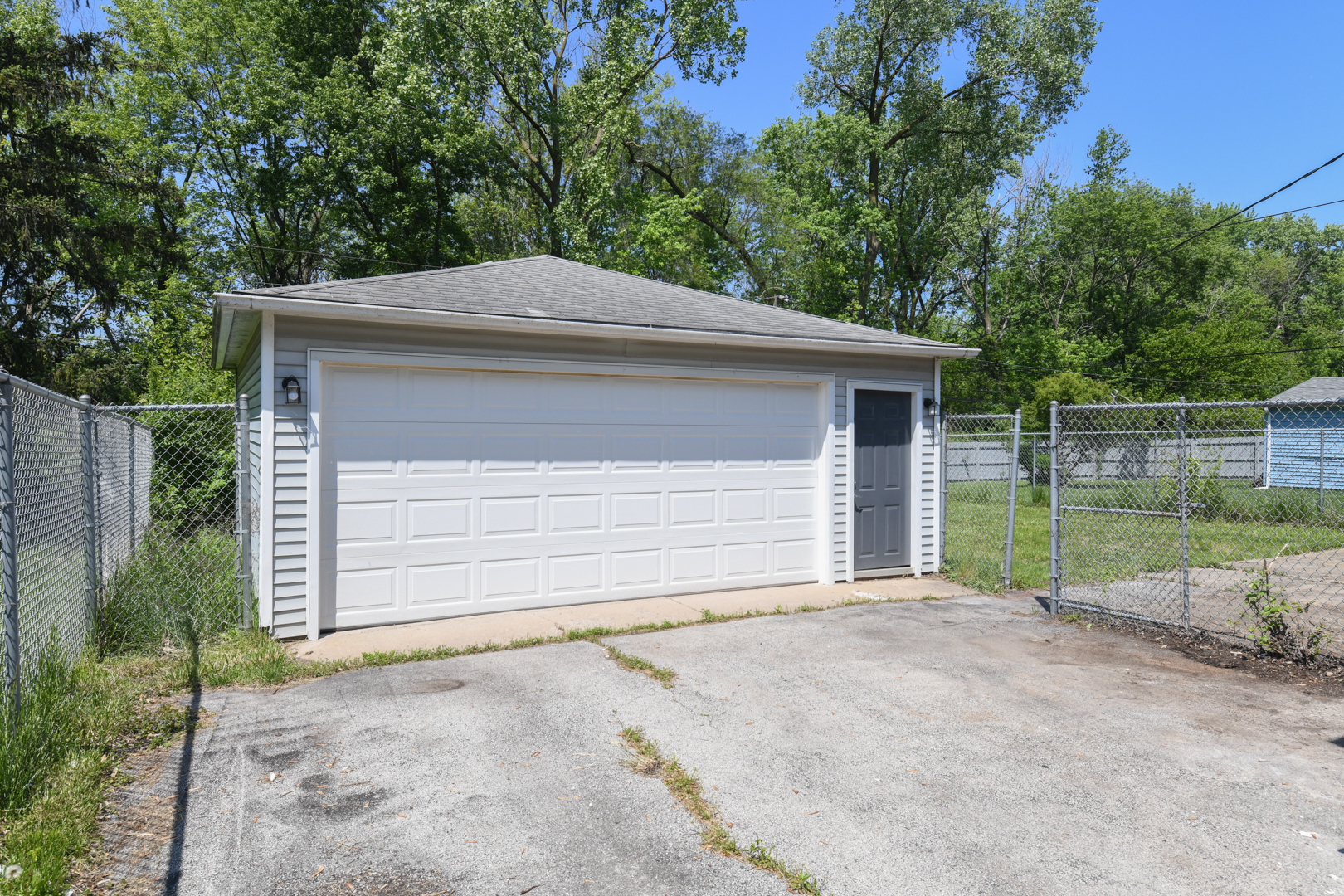 3402 Roesner Drive Markham, IL 60428 - Photo 21 of 23 a house with a outdoor space