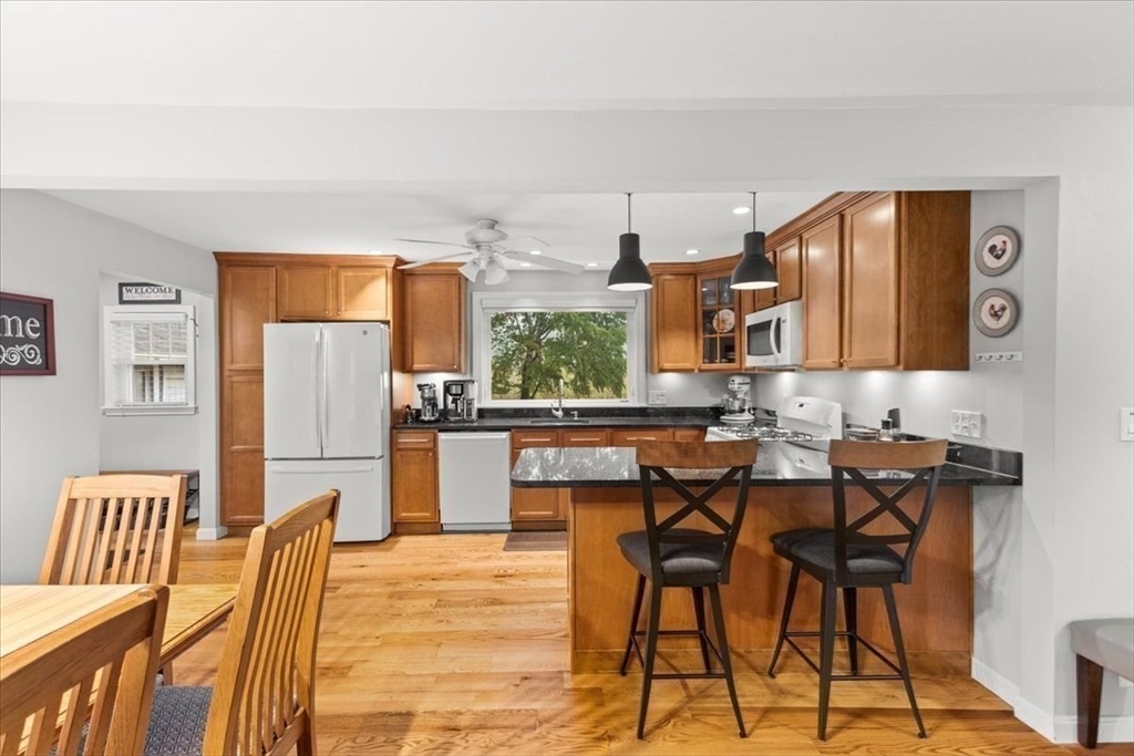 22 South Lakeview Road Norton, MA 02766 - Photo 12 of 42 Gallery Image 12